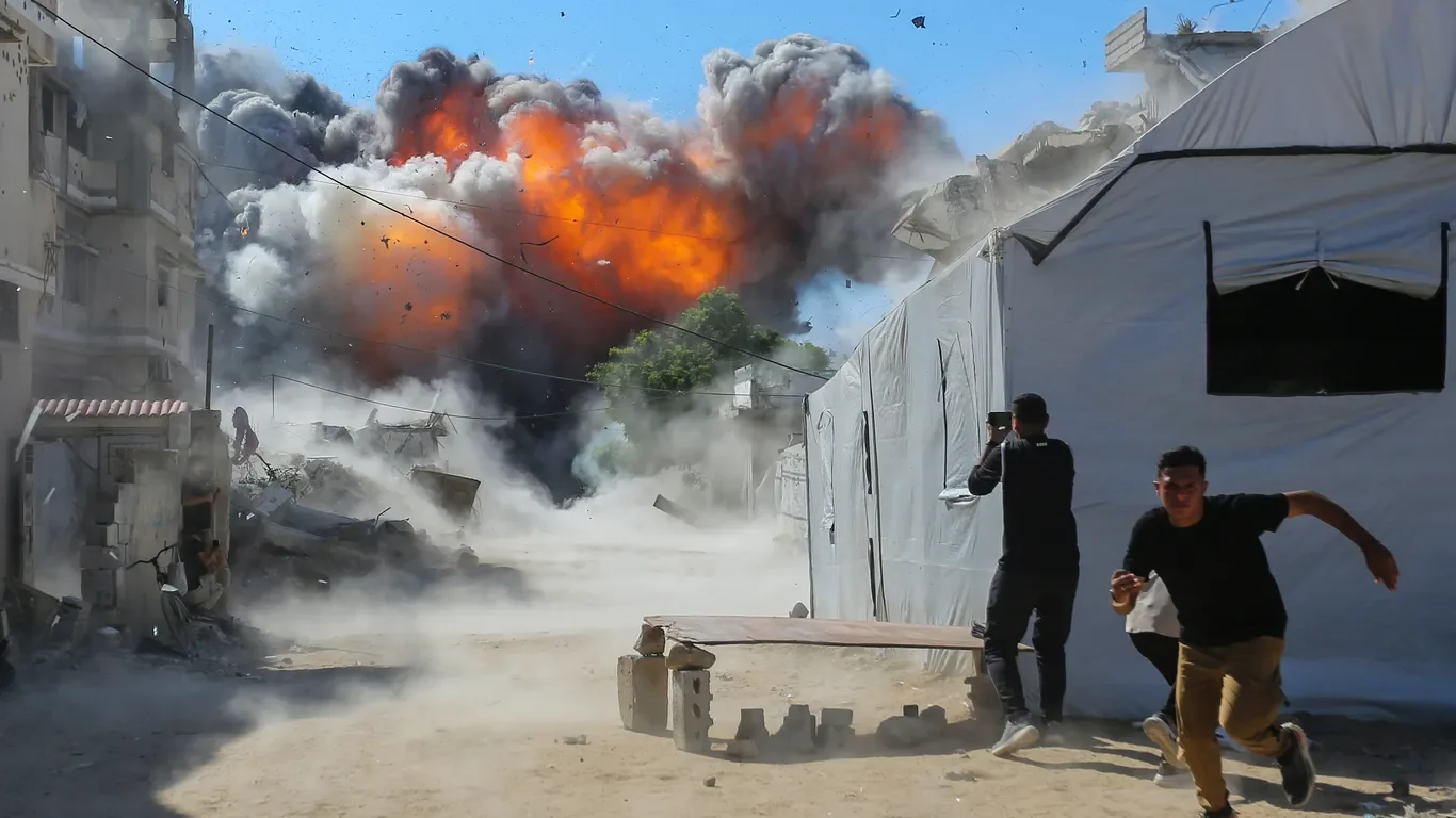 US seeks breakthrough on Hamas disarmament to restart Gaza reconstruction