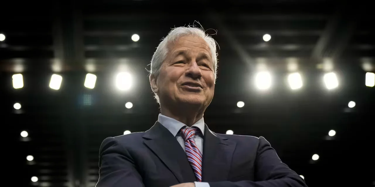 JPMorgan: Strong Jobs Market Keeps Consumers Spending Amid Rising Gas Prices
