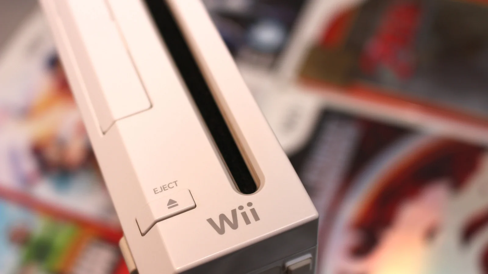 Wii Prices Today: Loose Consoles Around $50, Mint Sets $300+