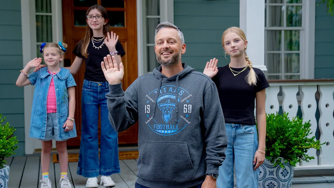 Bargatze’s Big-Screen Debut Is a Bland Family Comedy