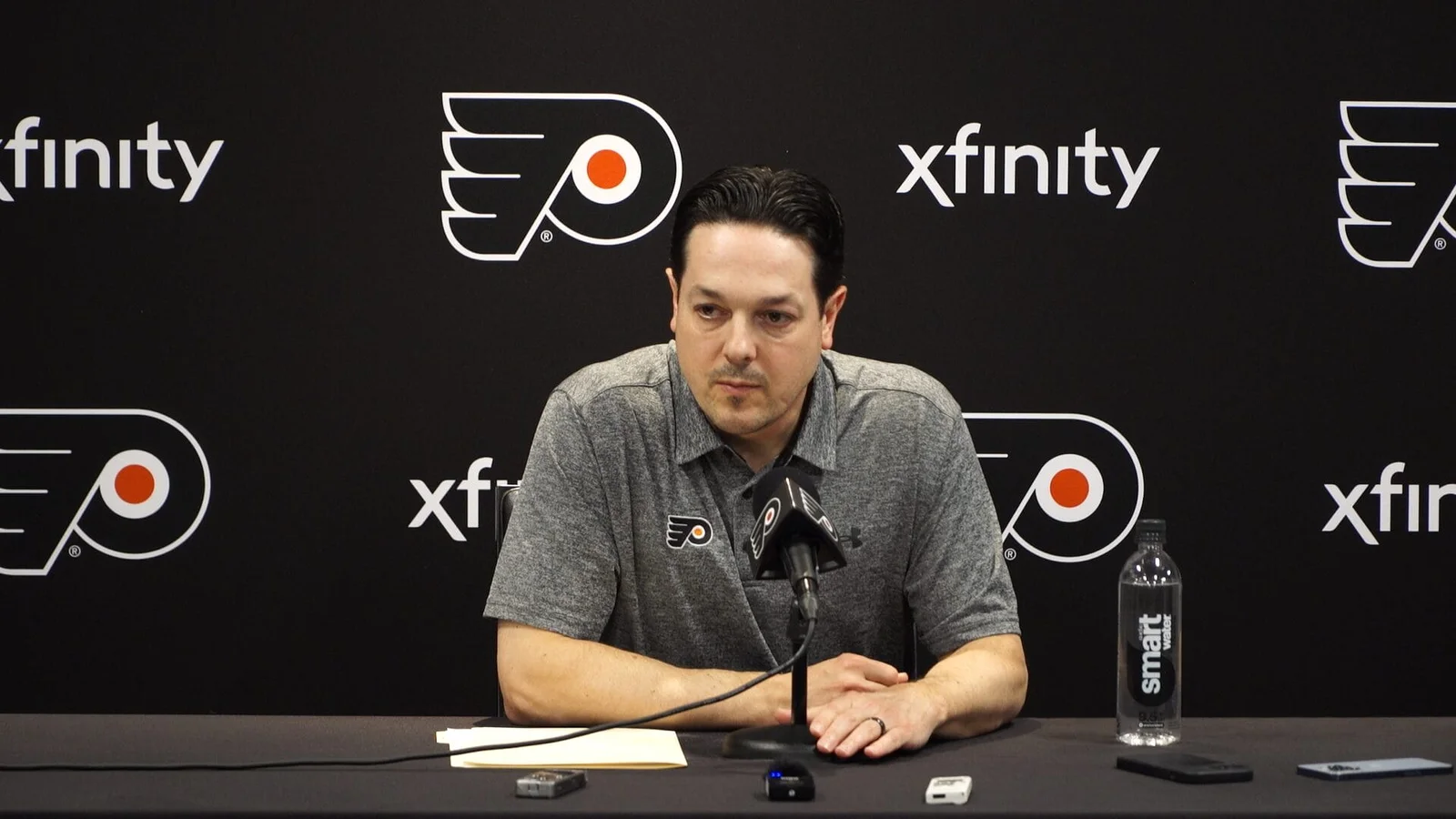 Briere must dodge Holmgren's pitfalls as Flyers chase big offers