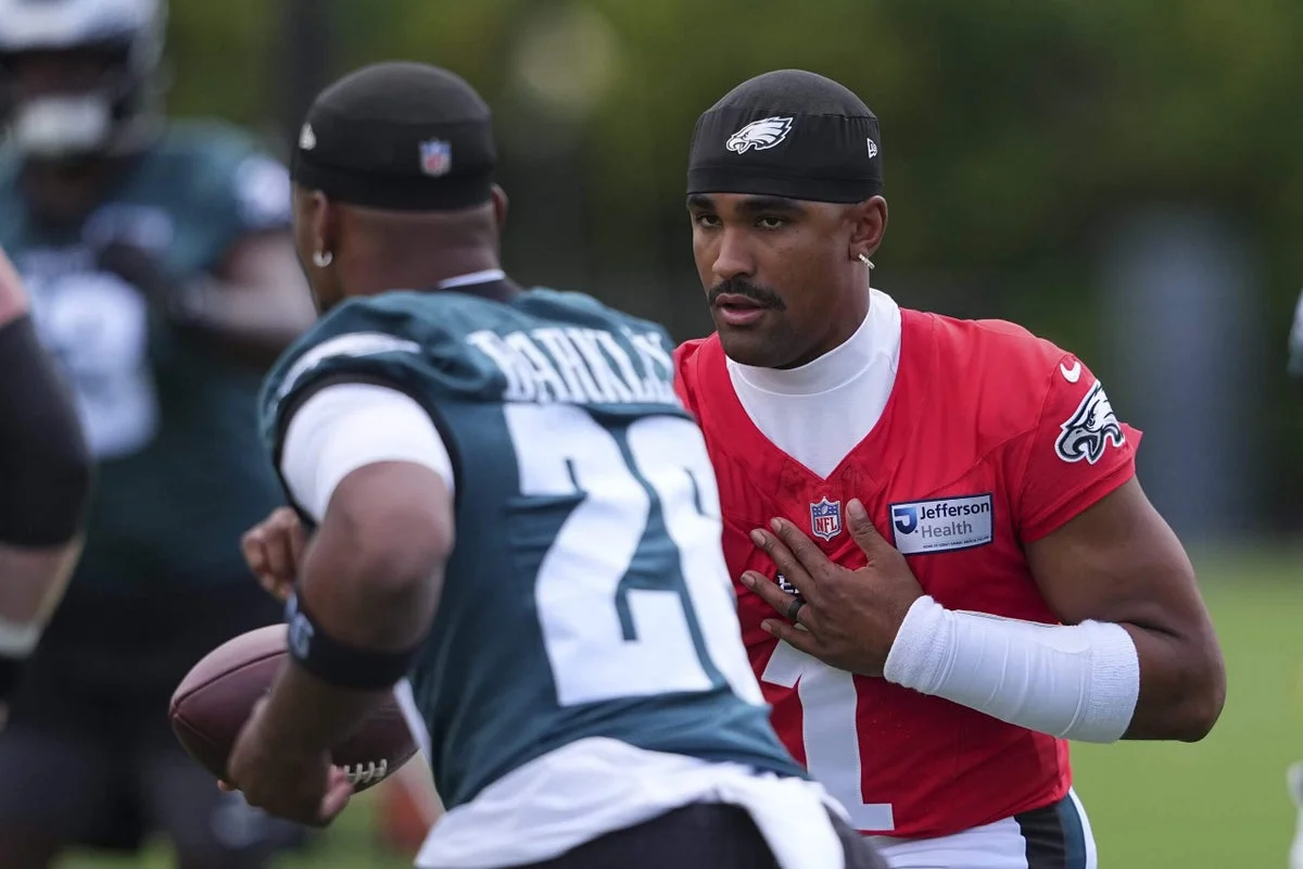 Eagles lean into misdirection as camp opens with Greenard sidelined
