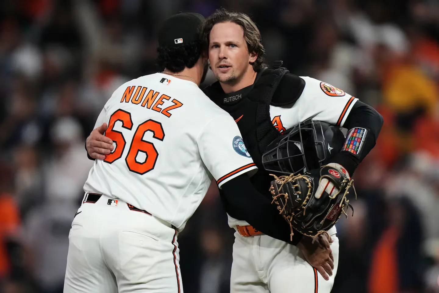 Red Sox Catchers Rutschman and Rogers Face Team-Chemistry Challenge
