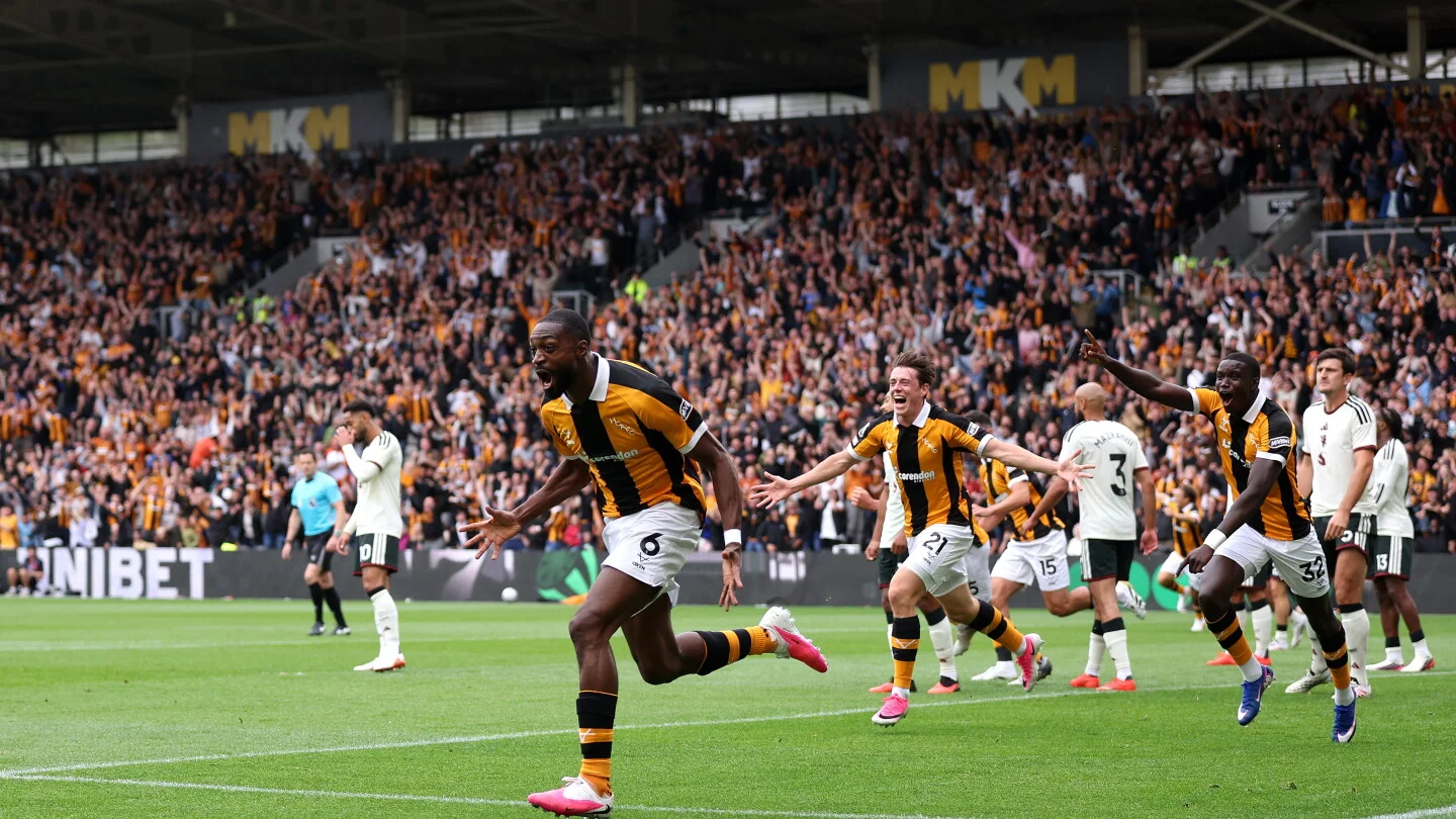 Hull City shock Manchester United in opening-day upset