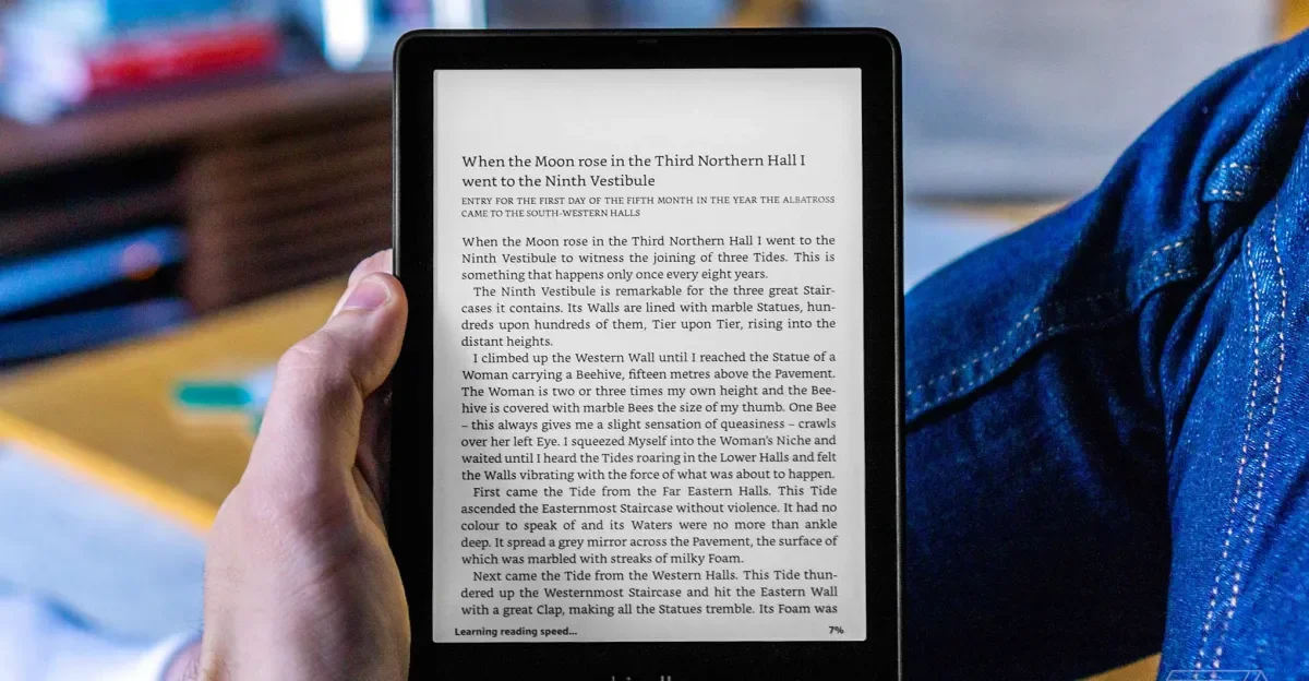 Last-gen Kindle Paperwhite drops to $99.99 in limited sale