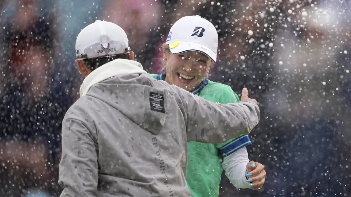 Kuwaki clinches AIG Women's Open in playoff, takes $1.5M from record $10M purse